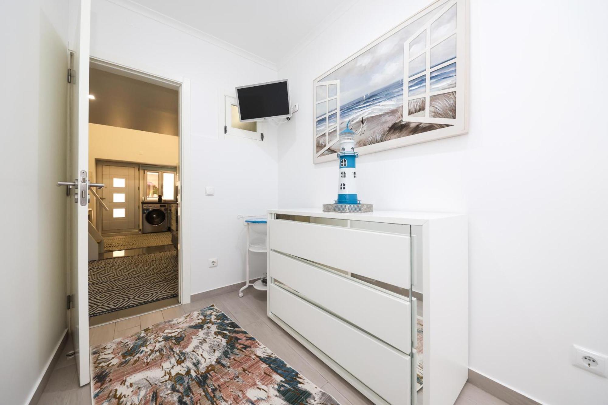 Dina House Apartment *