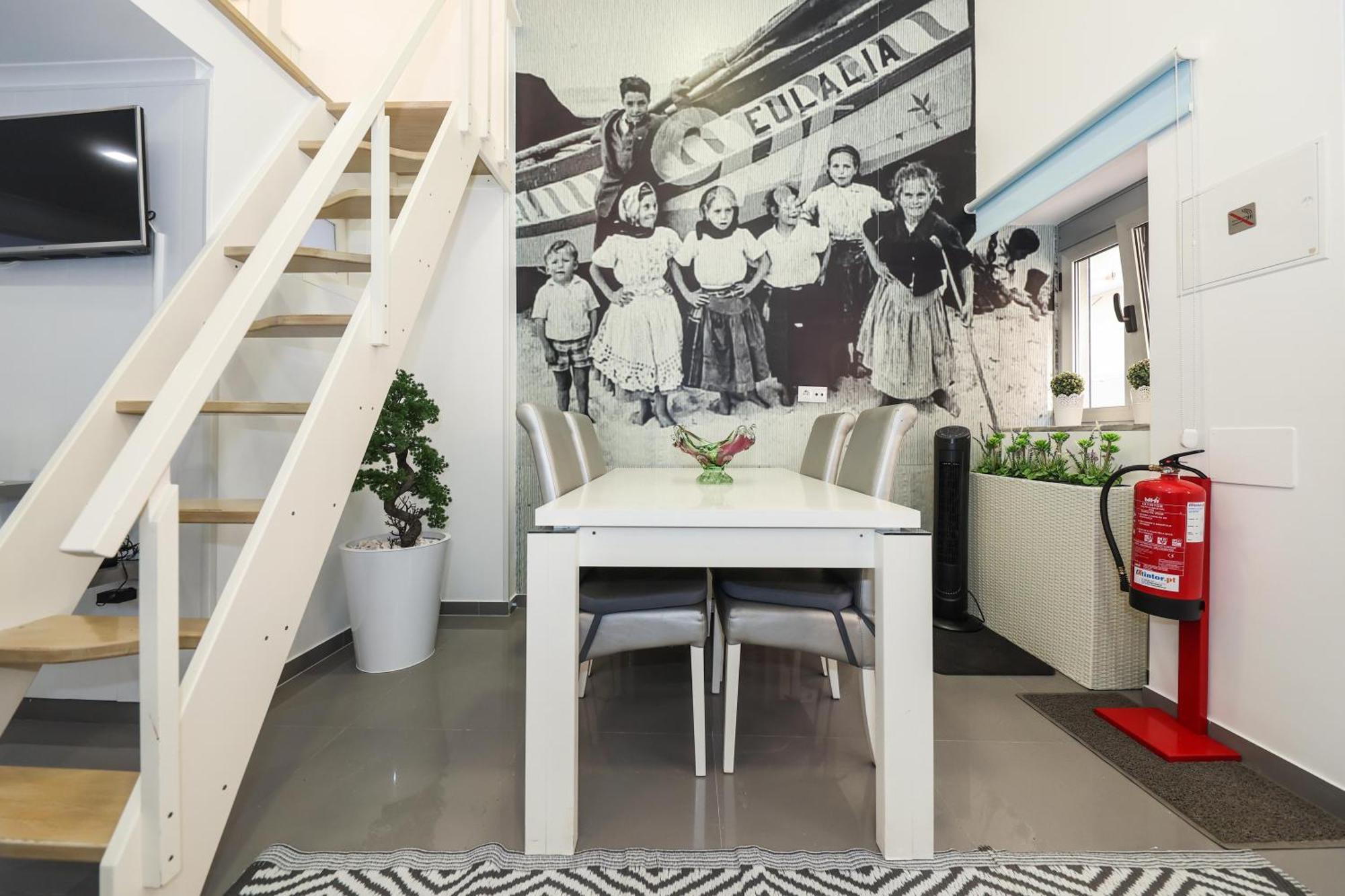 Dina House Nazare